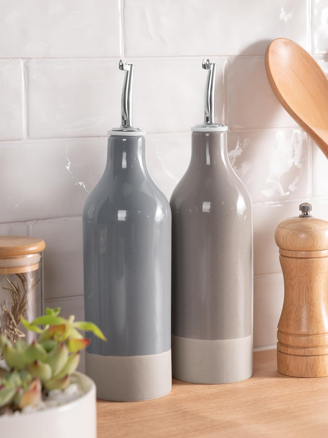 famiware Milkyway 16oz Ceramic Olive Oil Dispenser Bottle, Olive Oil and Vinegar Dispenser Bottle Set of 2 with Stainless Steel Pourers, Suitable for Storage Liquids, Dark Gray and Cinnamon Brown