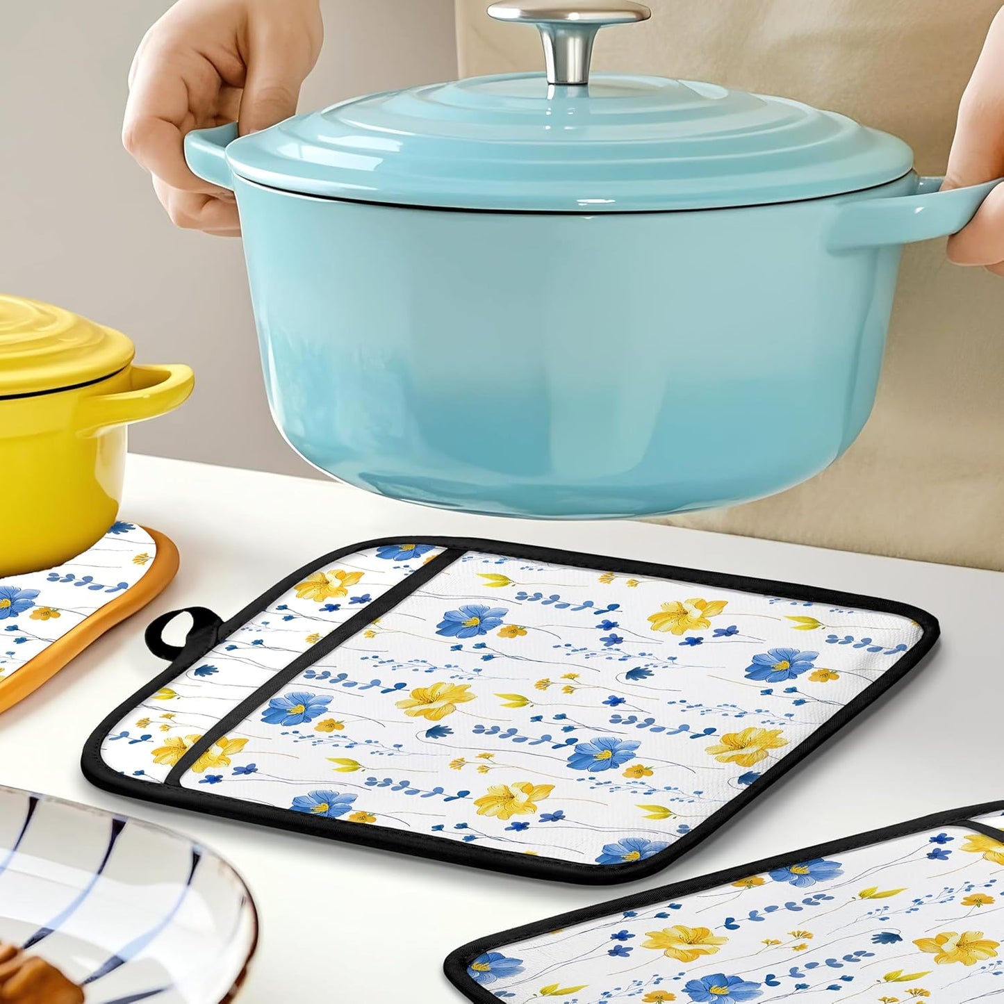 Blue and Yellow Floral Oven Mitts Set, Blue Flower Floral Heat Resistant Kitchen Oven Gloves for Baking and Cooking,Pot Holders