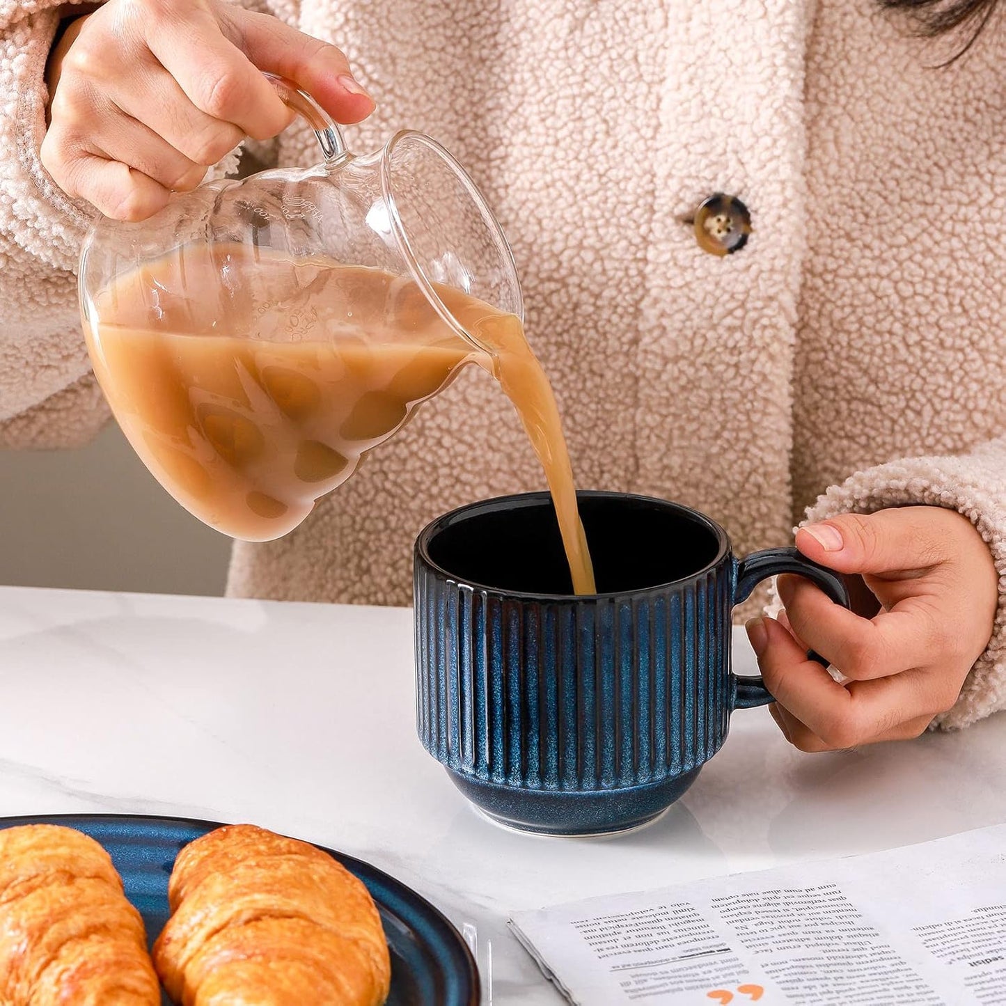Hasense Large Coffee Mug Set of 4 with Holder - 15 Oz Stackable Ceramic Ribbed Latte Cup Set for Cappuccino, Tea, Hot Cocoa, Drinks - Dishwasher & Microwave Safe, Navy