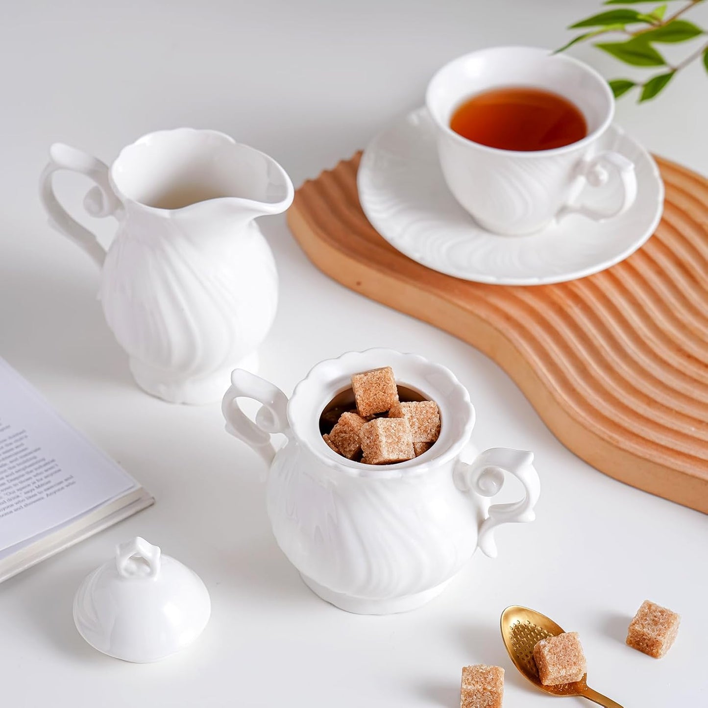 Sugar and Creamer Set Ceramic, Creamer Pitcher and Sugar Bowl with Lid, Creamer Pitcher with Handle,Sugar Cube Dish Coffee or Tea, White (white)