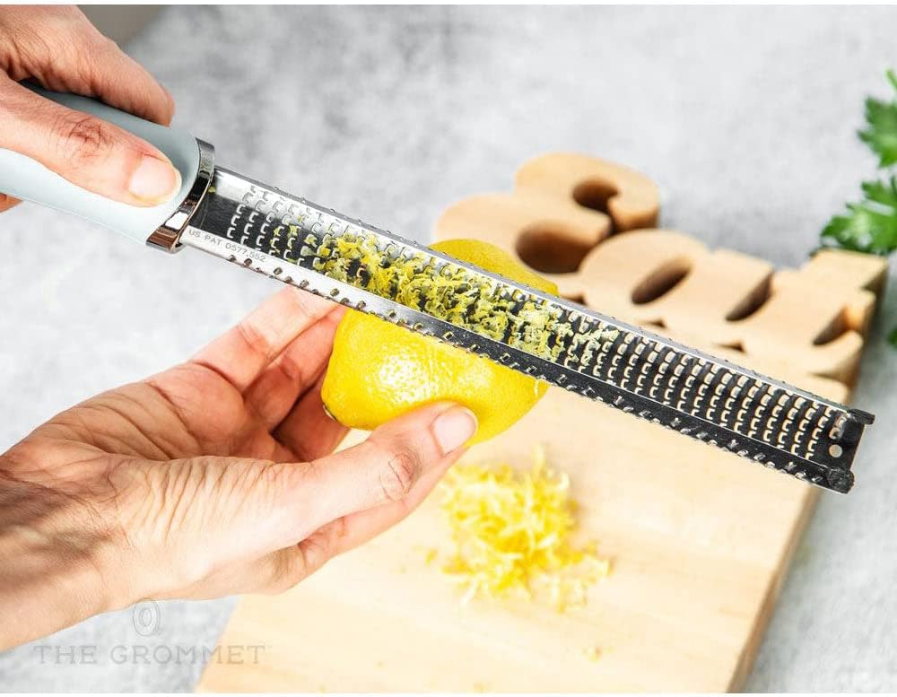 Microplane Premium Classic Citrus Zester and Parmesan Cheese Grater (Purist Blue)