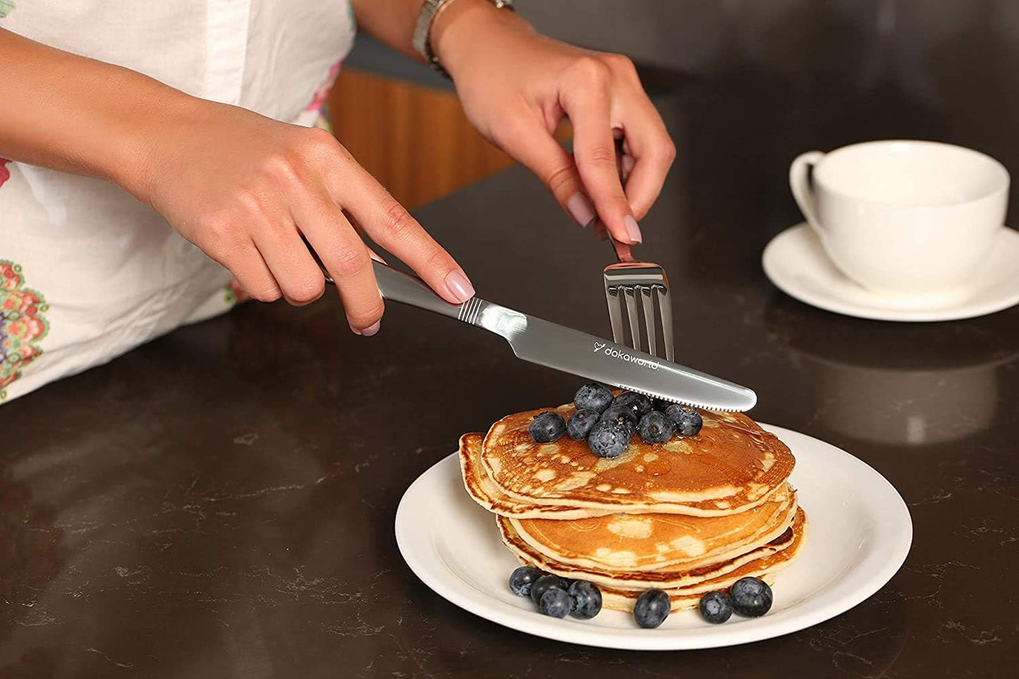 Elegant Design Flatware, Silverware Set for 8 persons, 40 Piece - Spoons, Forks, and Knives 18/10 Stainless Steel, Dishwasher Safe