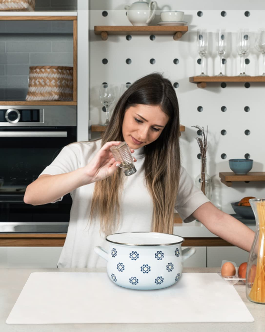 2 Pack Oversize Silicone Table Mats, Silicone Placemat Set of 2 for Baking Craft Pastry Non-Stick, Heat Resistant Waterproof Nonskid Countertop Protector Mat (Translucent, 23.6''x15.75'')