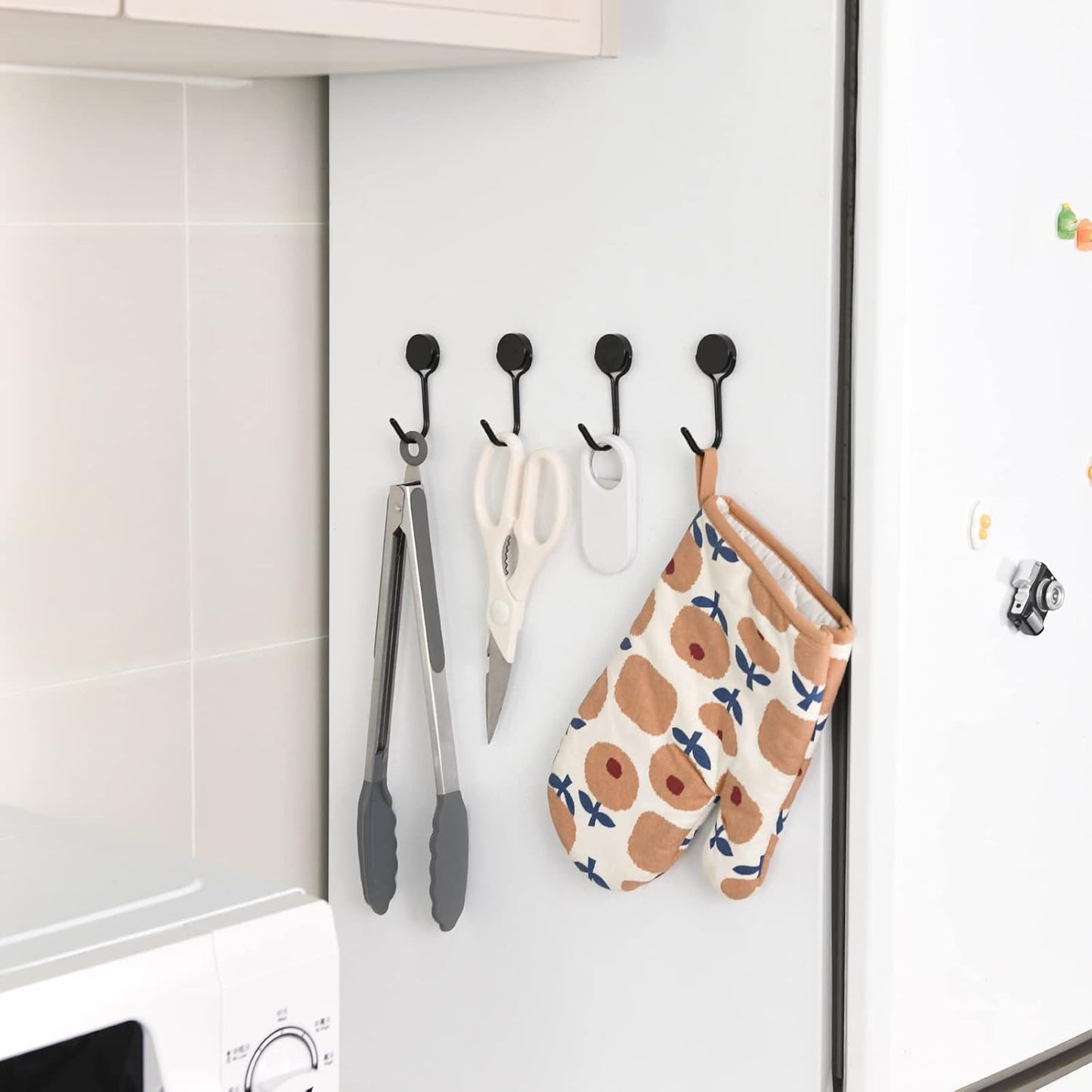 Magnetic Hooks,Heavy Duty 304 Stainless Steel Magnet Hooks for Cruise Refrigerator Grill,Strong Magnet with Hooks for Home Kitchen,Garage Toolbox Key Holder,4pack （Black,1.3in-1 40Lbs）