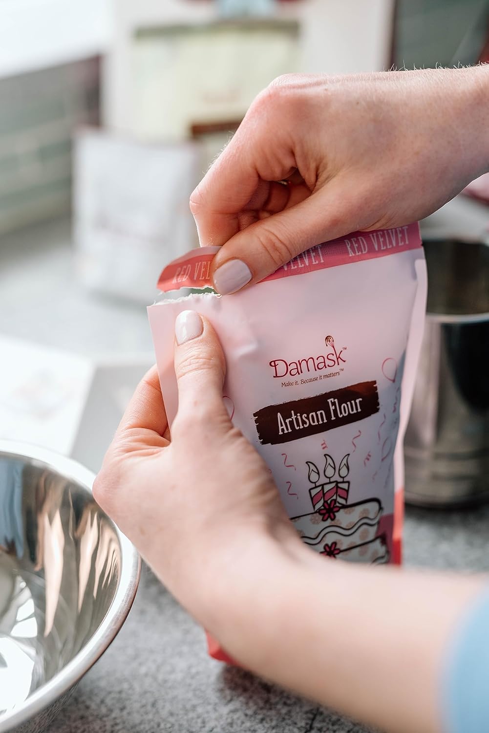 Classic Raspberry Cake Pop Kit - Milk Chocolate Coating