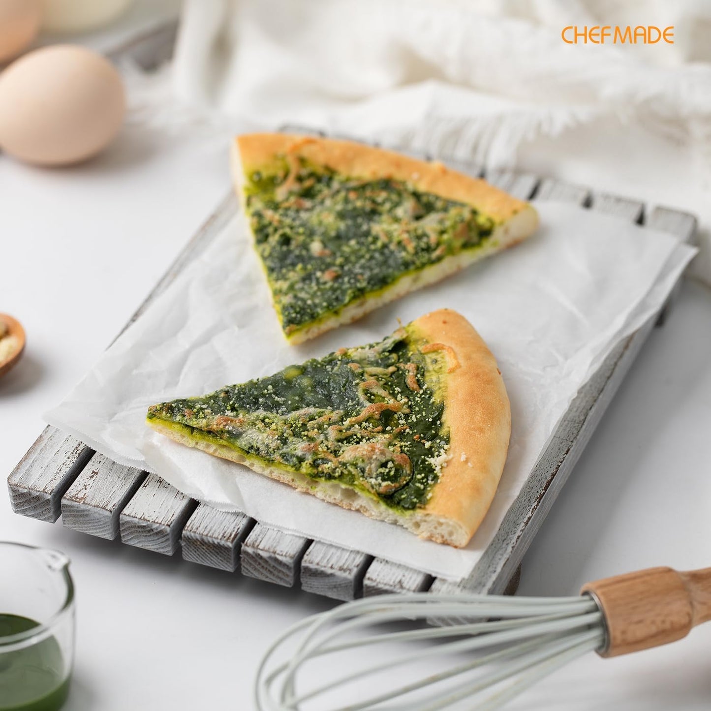 CHEFMADE Round Cake Pan, 10-Inch Non-Stick Pizza Pan and Pie Bakeware for Oven Baking (Green)