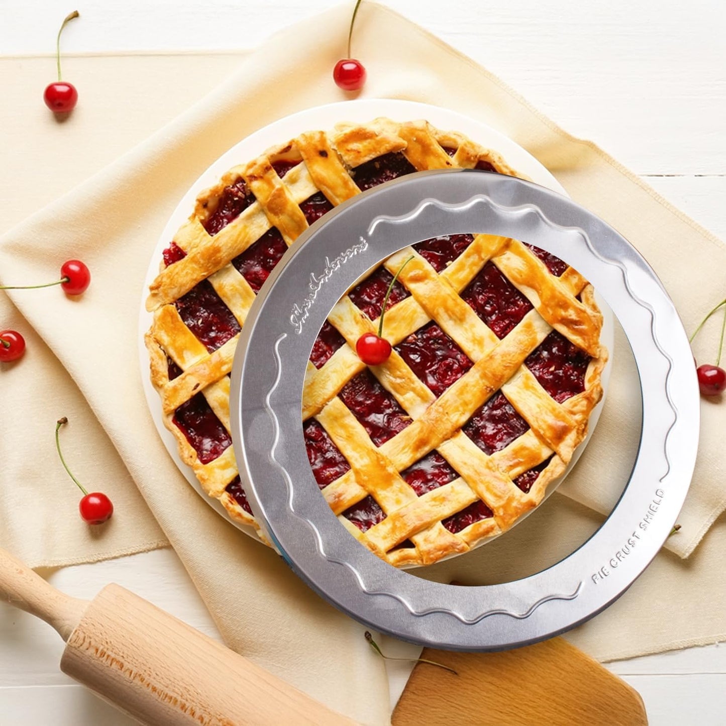 Mrs. Anderson's Baking Pie Crust Protector Shield, Fits 9.5-Inch and 10-Inch Pie Plates