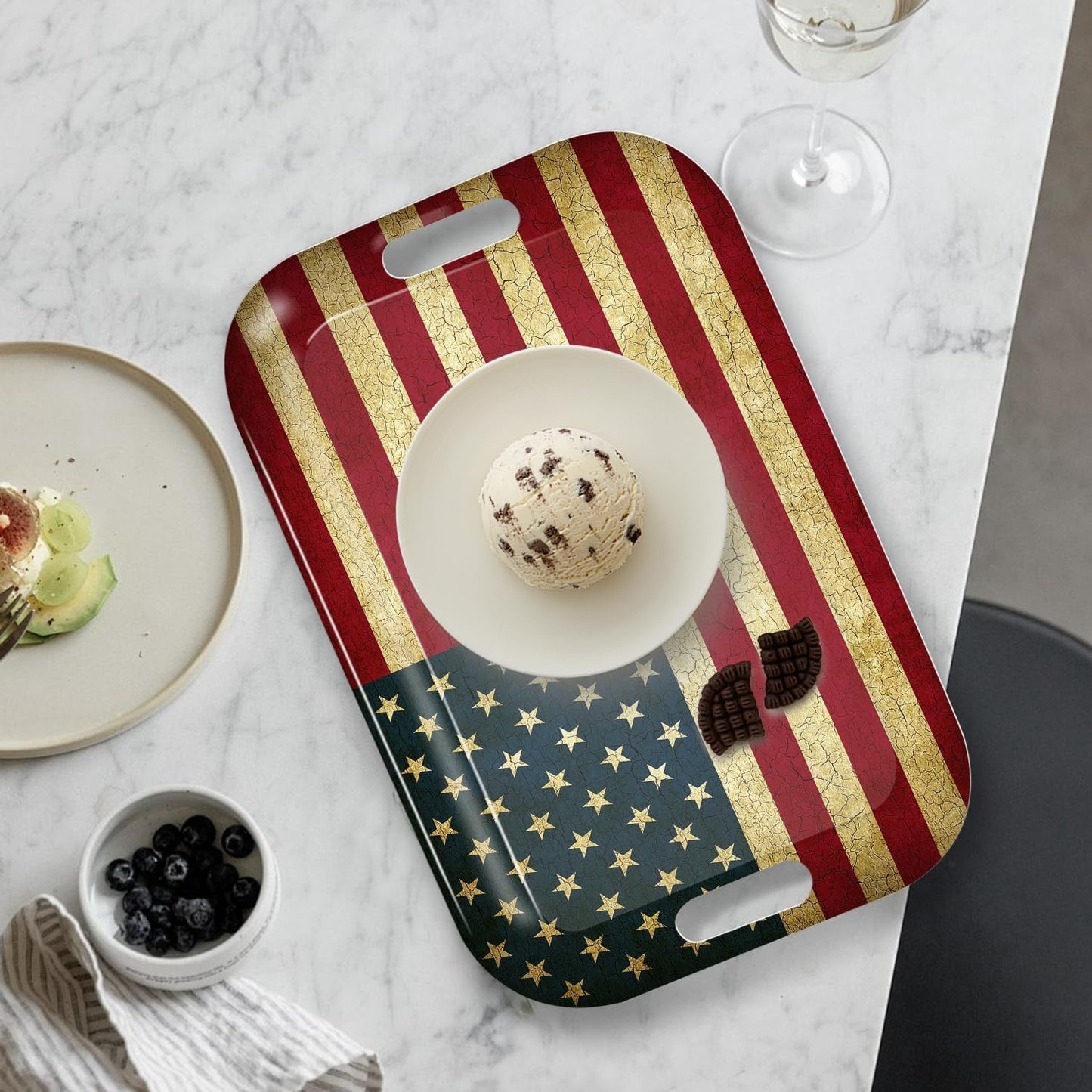 Serving Trays with Handles, 14.5 x 9.8 inch Rectangular Plastic Tray for Restaurant, Kitchen, Vintage United States of America Flag