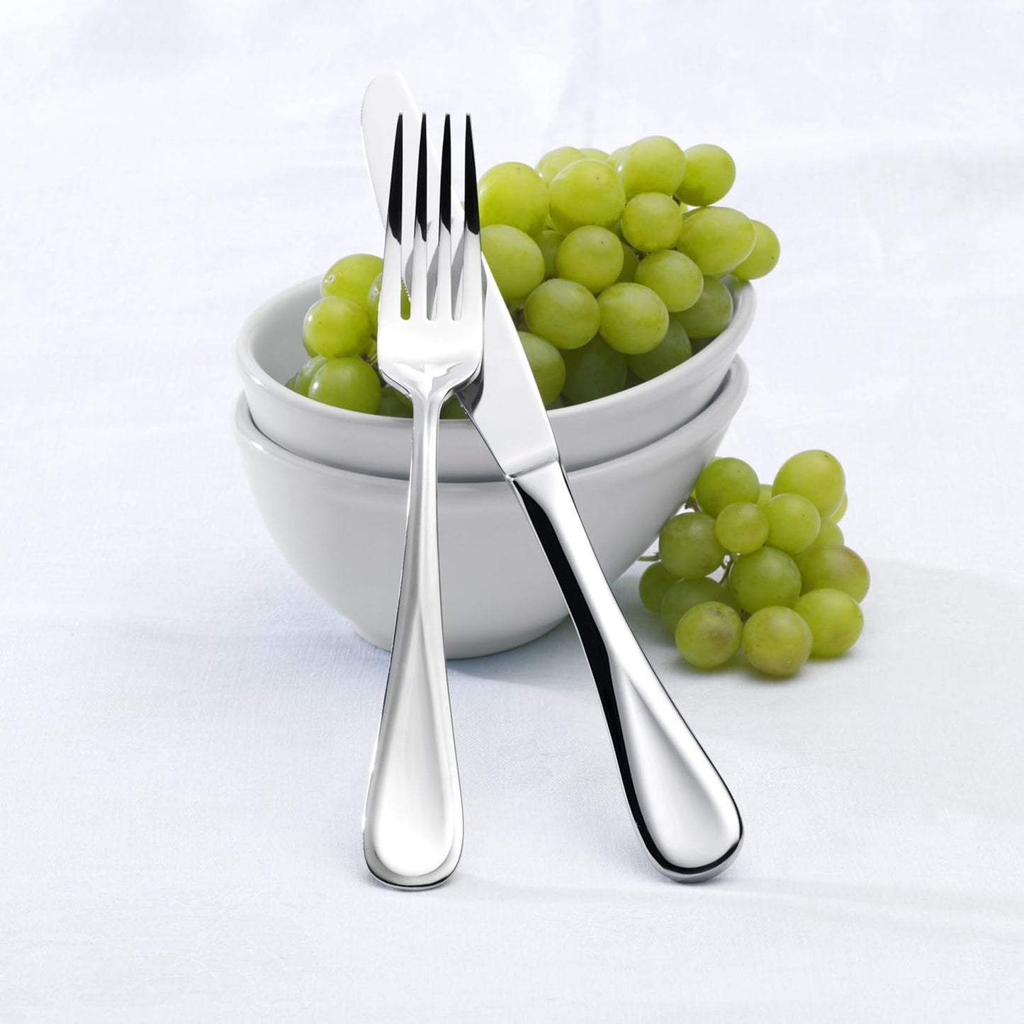 Mikasa Bravo Flatware Service for 8 with caddy, 18/10 Stainless Steel, Silverware Set with Serving Utensils and Expandable Caddy, 52 Piece