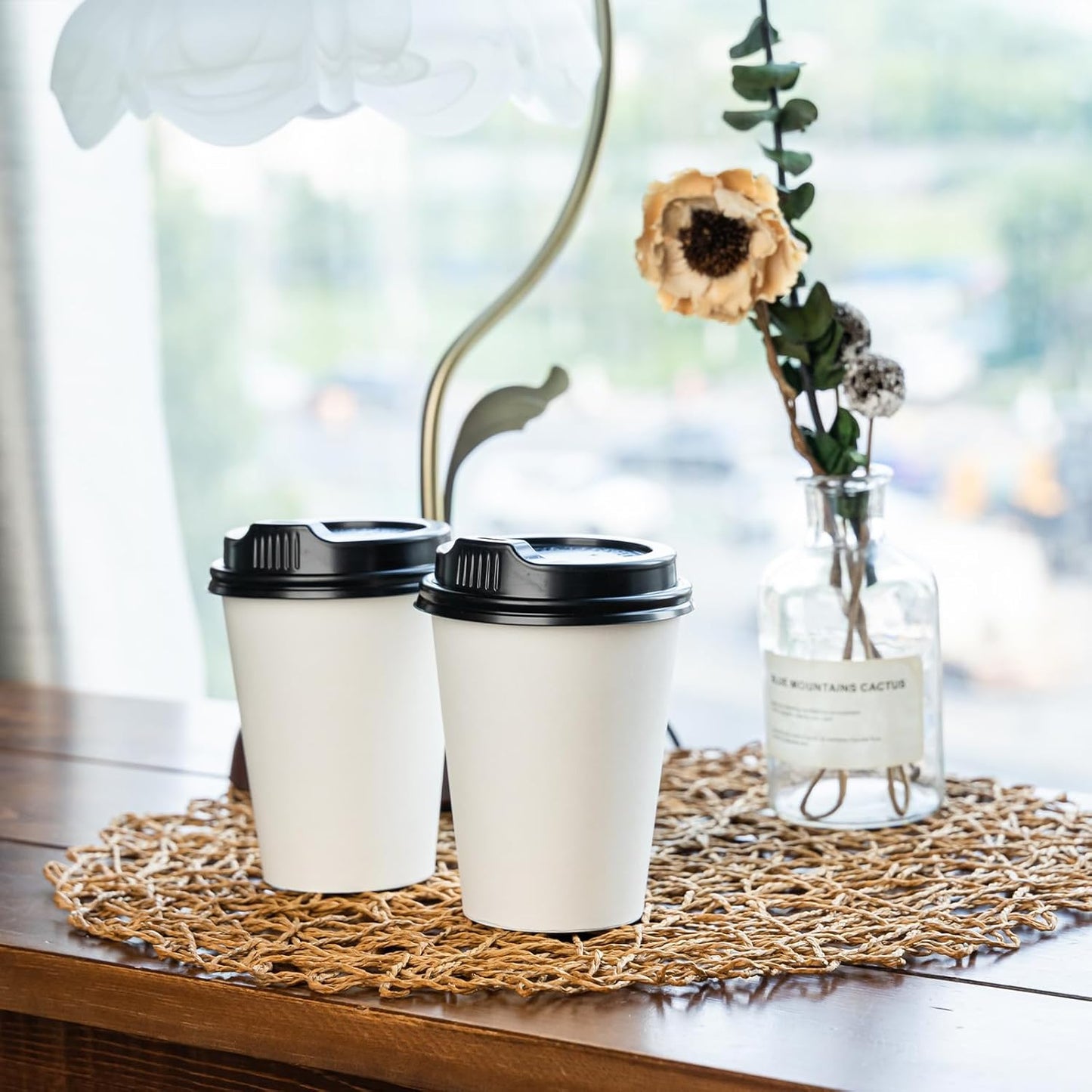 YEEHAW 100 Pack 12oz Coffee Cups with Lids, White Disposable Paper Cups, to Go Coffee Cups for Cafes, Party, and Office