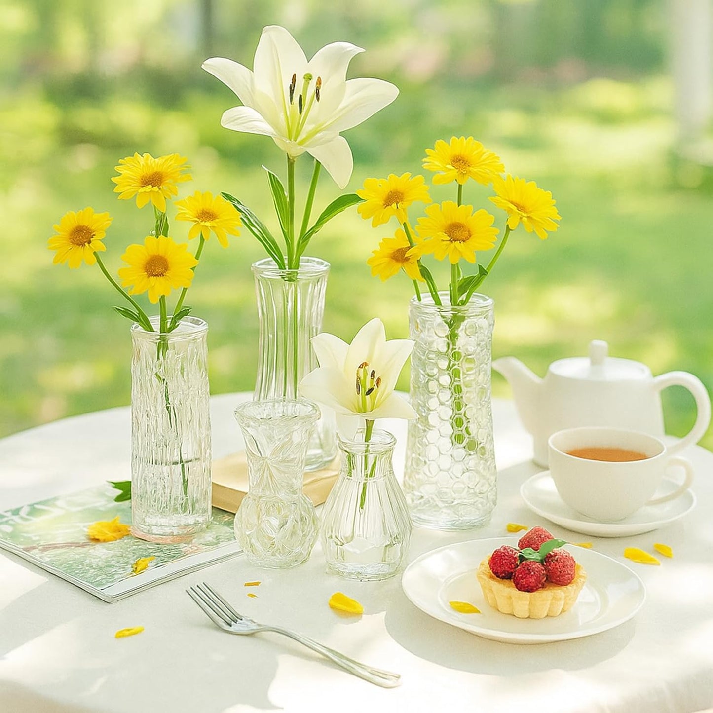 Glass Bud Vase Set of 5 Pcs, Small Clear Bud Vases for Flowers, Vintage Vases for Centerpiece Table Wedding Decorations Home Decor Glass Bottles for Birthday Party Anniversary