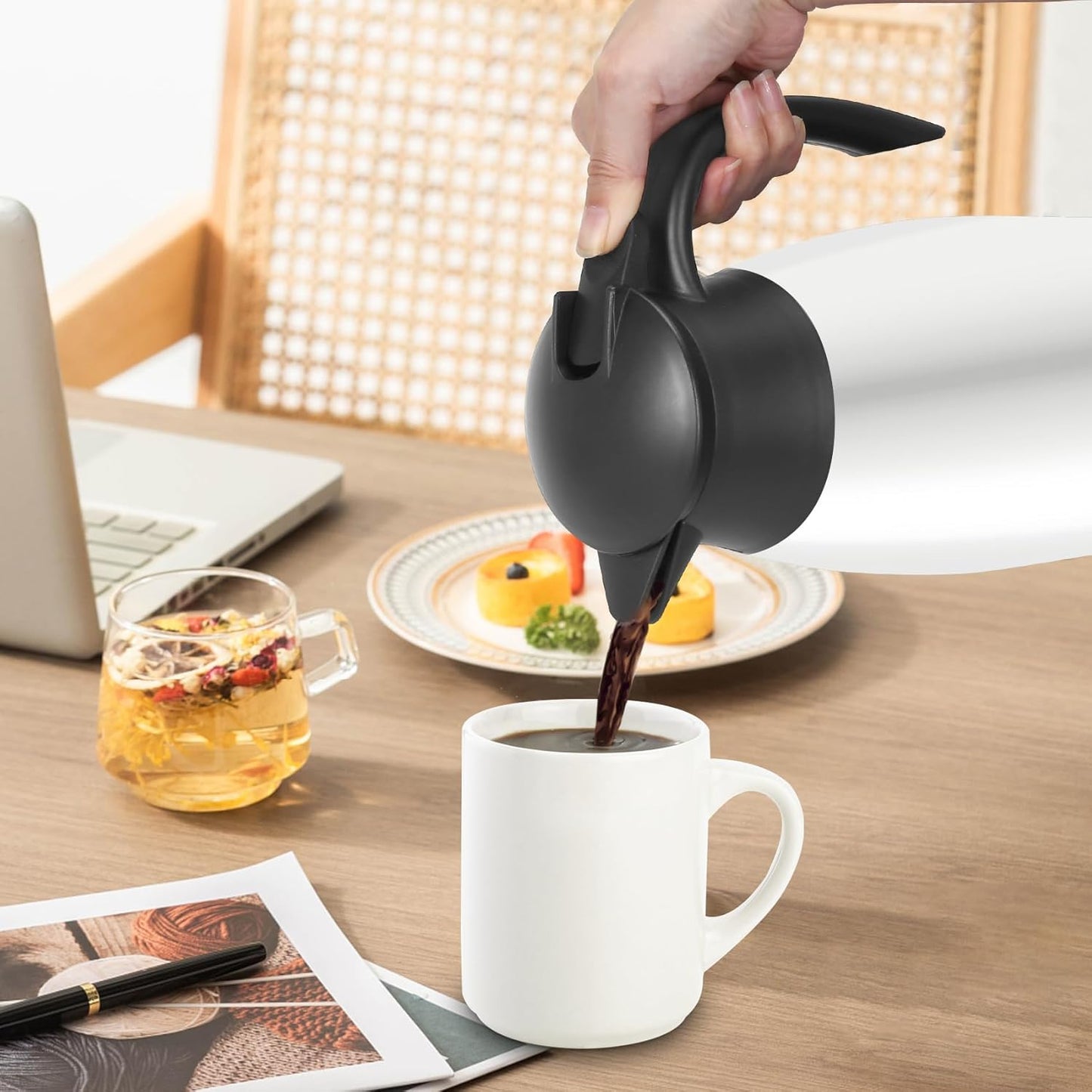 70oz Thermal Coffee Carafe Insulated Coffee Thermos Airpot, Stainless Steel Coffee Carafes Urn For Keeping Hot, Double Walled Insulated Vacuum Flask, Hot Beverage Drink Tea Coffee Dispenser, White