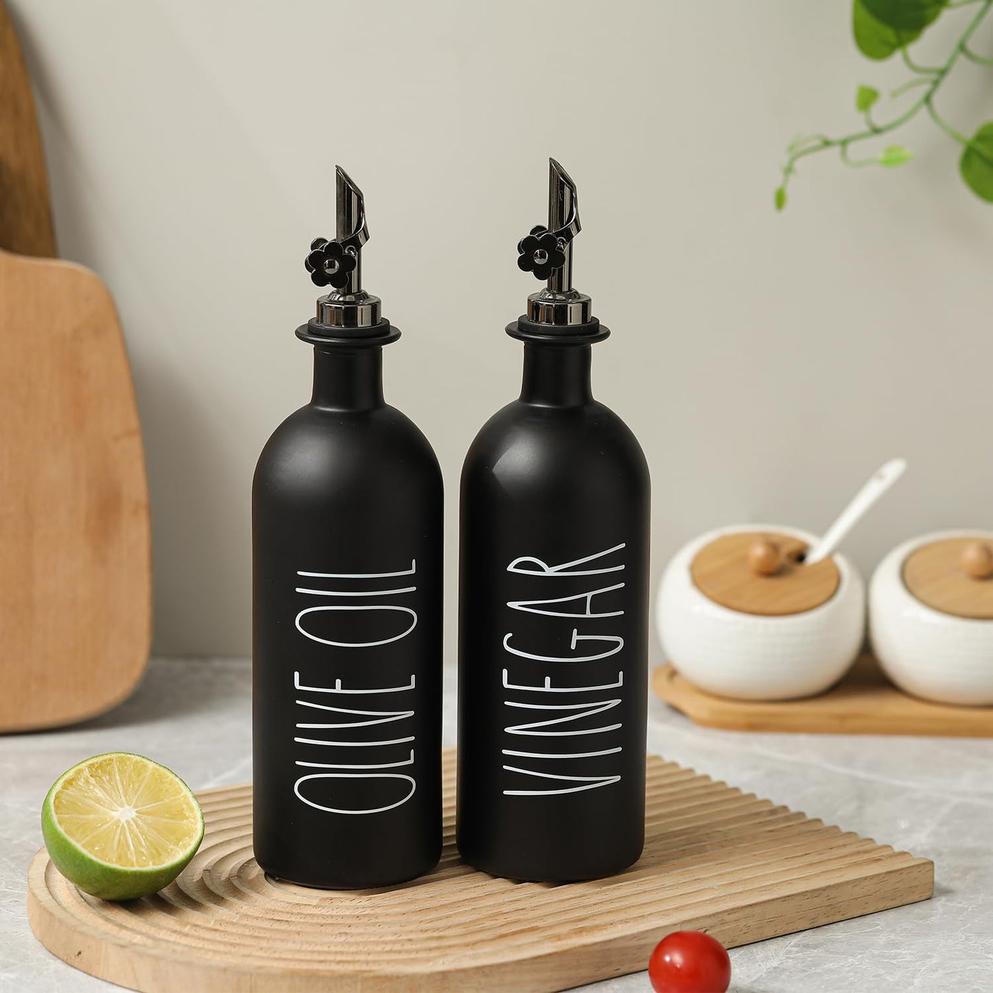 HOMCDALY 16oz Olive Oil Dispenser Bottles for Kitchen, Glass Black Oil&Vinegar Dispenser Set, Kitchen Olive Oil Bottles with Bamboo Tray| Set of 2 (16oz-P-Black)