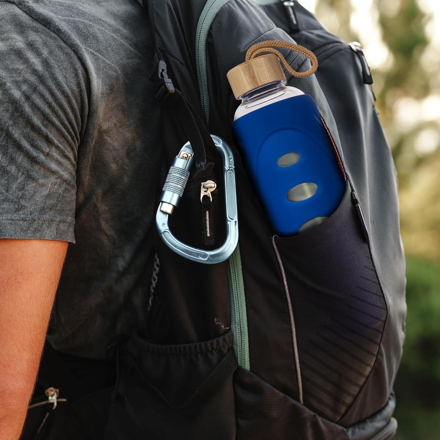 Sport 32oz Glass Water Bottle 1000ml /1 liter Borosilicate Glass Water Bottle Reusable Waterbottle Jugwith Silicone Sleeve and Unique Lid (Blue