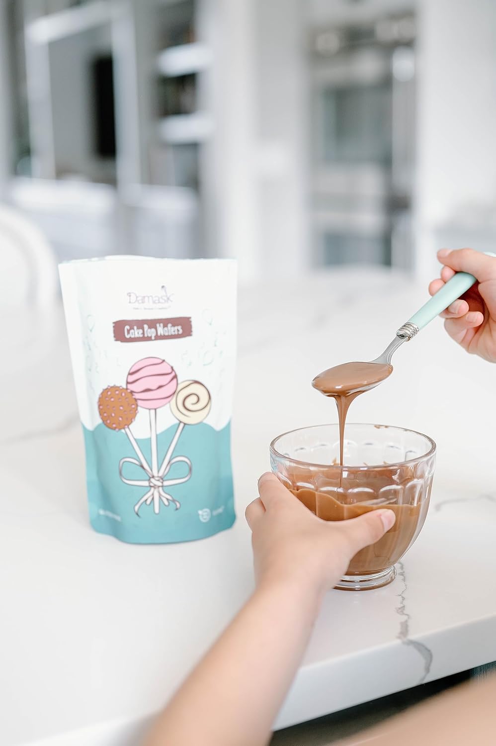 Classic Confetti Cake Pop Kit - Milk Chocolate Coating