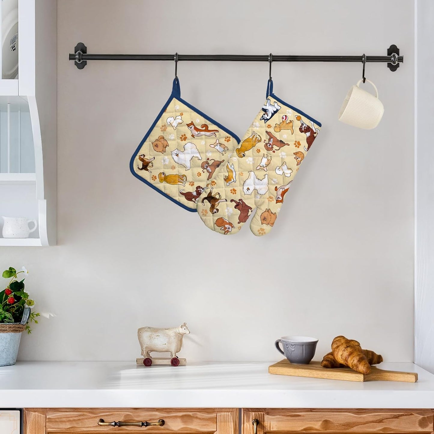 Dogs Oven Mitts and Pot Holders Sets 100% Cotton Heat Resistant, Extra Long Oven Gloves Potholder for Kitchen Cooking Baking Housewarming