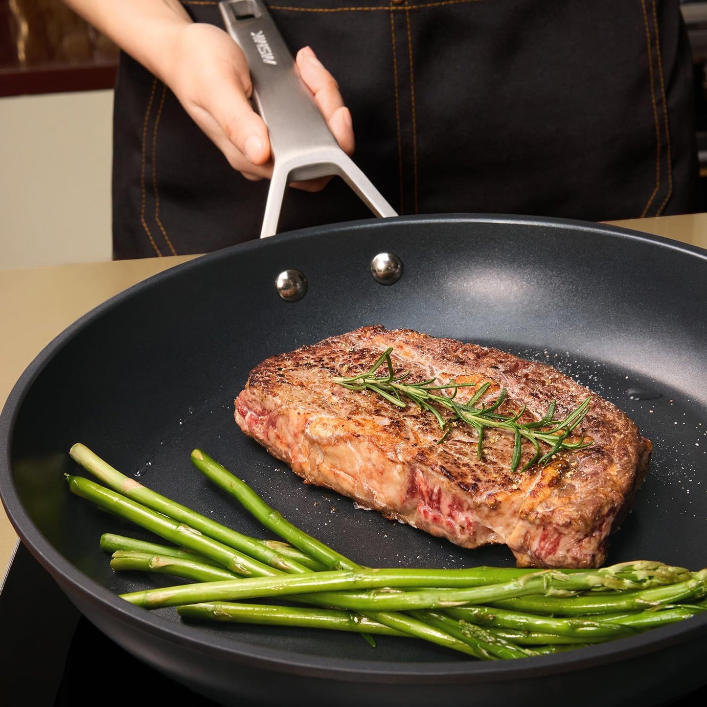 MsMk 12 Inch Nonstick Frying Pan with Lid, Titanium and Ceramic Nonstick skillet with lid, PFAS & PFOA Free, Non-Toxic, Stay-Cool Handle, Scratch-resistant, Dishwasher Safe, Oven Safe