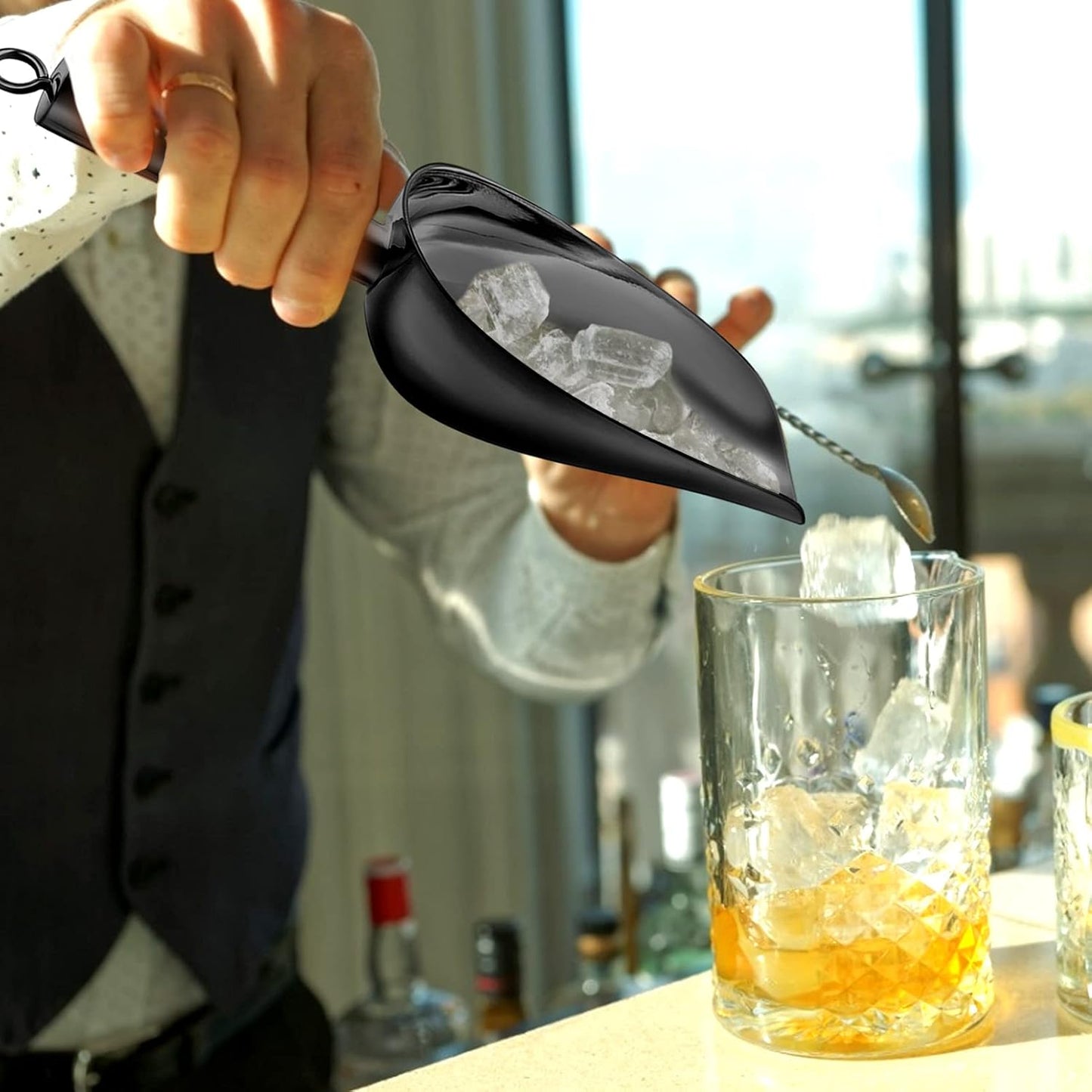 TeamFar Ice Scoop, 5oz Stainless Steel Canister Small Ice Candy Scoops for Kitchen Dispenser Buffet Jars, Healthy & Sturdy, Multi-use & Mirror Finish, Dishwasher Safe-2 PCS, Black