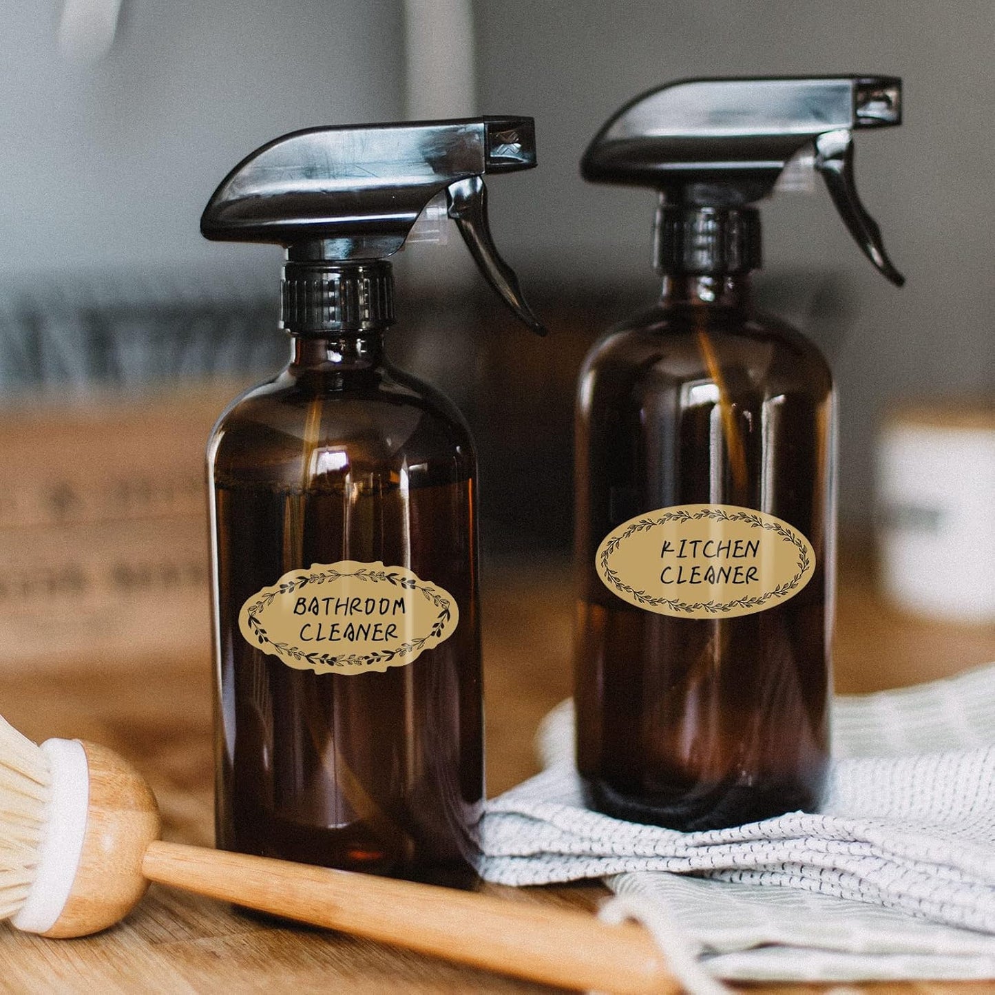 Nardo Visgo Oval Vintage Brown Labels for Bottles, Removable Waterproof Write-on Sticker Labels for Essential Oil Bottles, Christmas Gift Tags, Food Spice Jars or Handmade Jam,Free Black Marker,144pcs