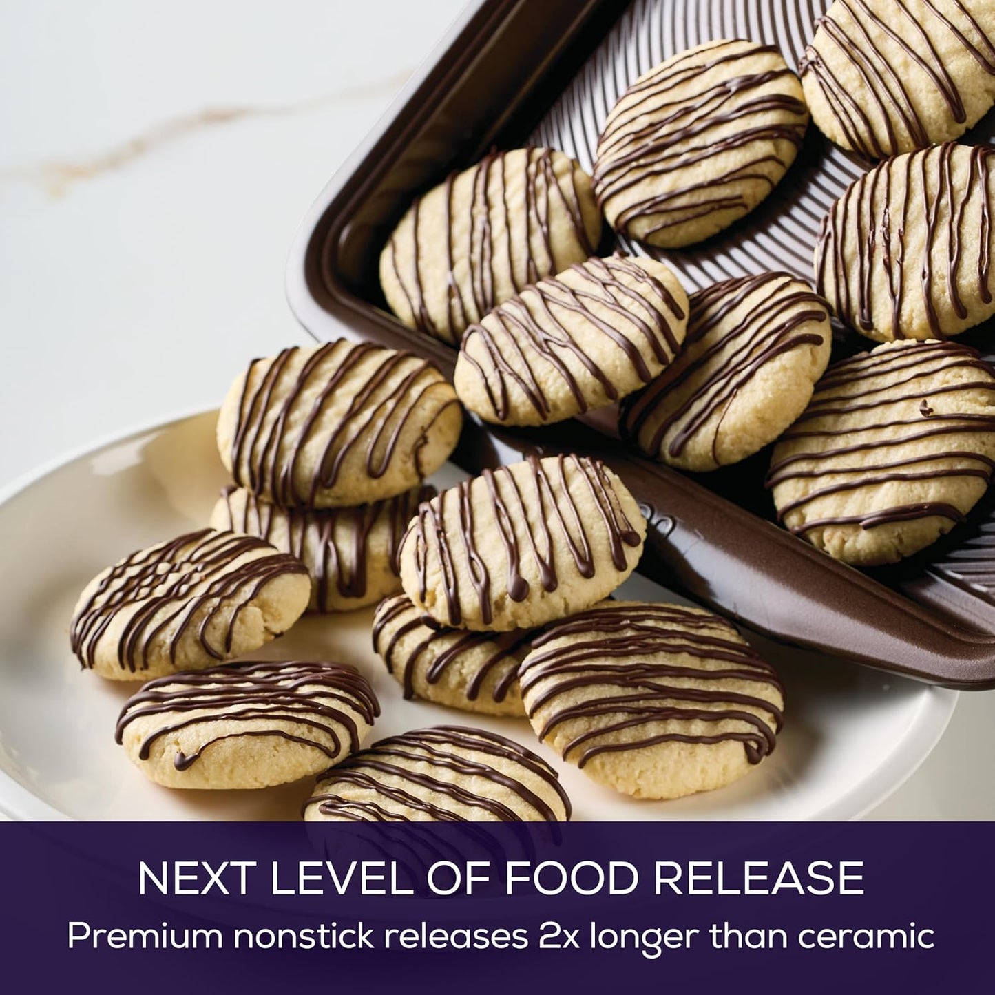 Circulon Nonstick Bakeware, Nonstick Cookie Sheet / Baking Sheet - 11 Inch x 17 Inch, Chocolate Brown