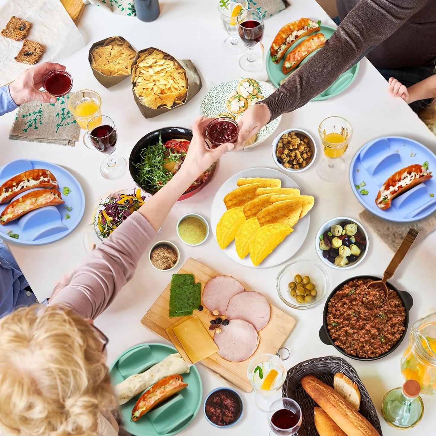 Taco Holder & Plates, Silicone Taco Plates with Dividers, 4 Tacodillo Shell Trotilla Holding Serving, Taco Tuesday Party Taco Holders, Pack of 2