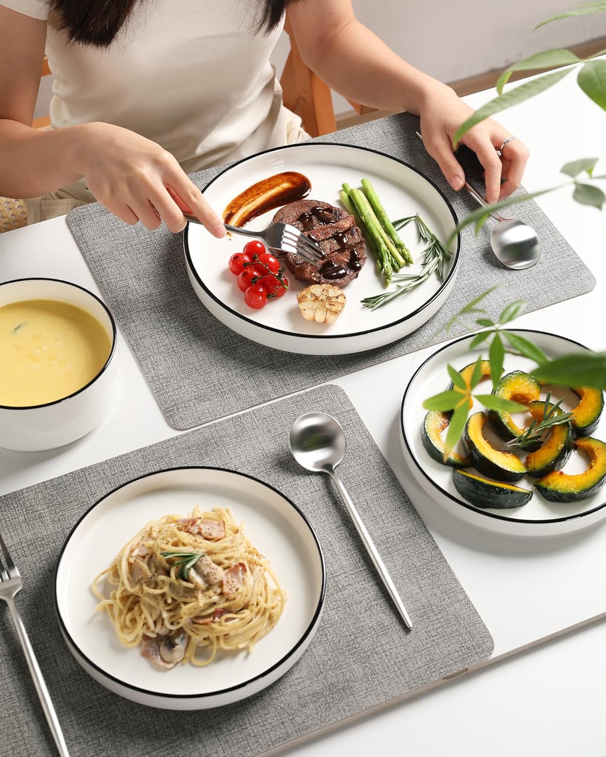 Sweejar Porcelain Dinnerware Sets for 4, 12 Pieces Ceramic Plates and Bowls Set, Classic Modern Simple Kitchen Dinner Dining Ware Set, Dishwasher and Microwave Safe Dishes Sets(Pure White)