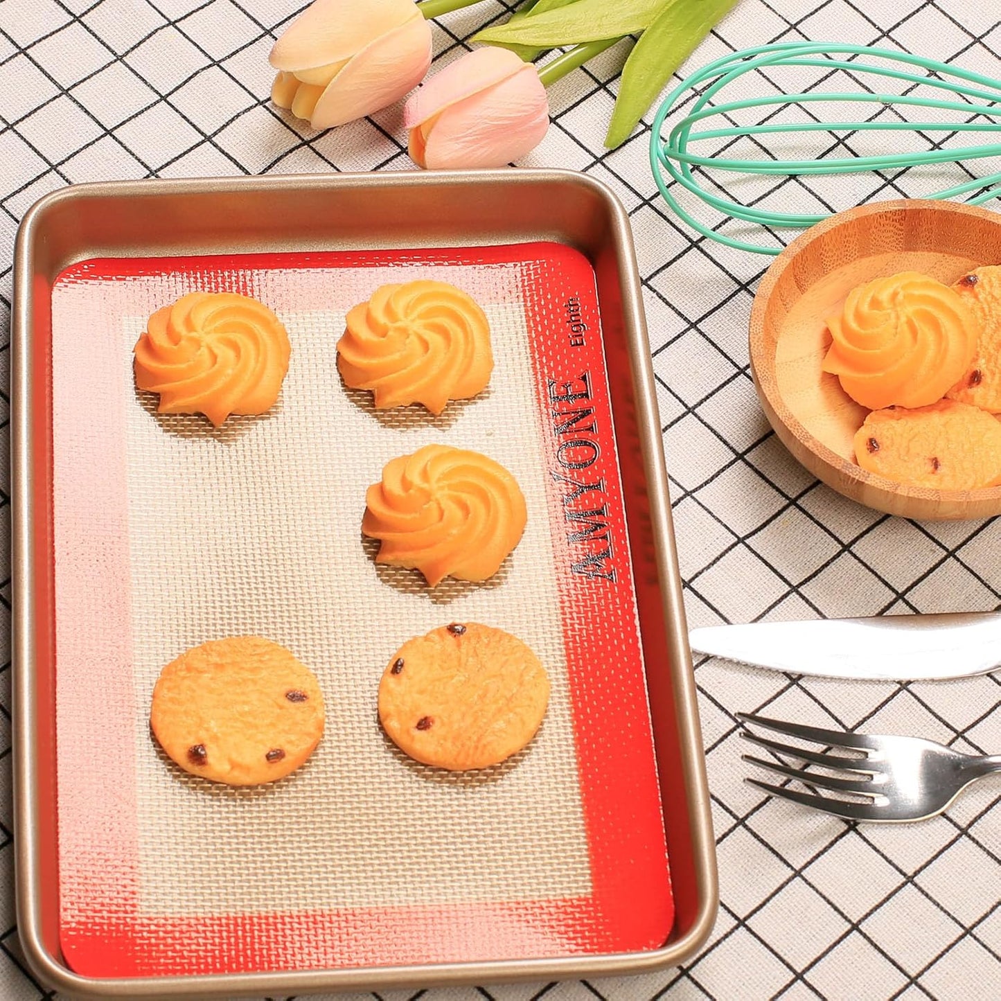AMYONE Silicone Baking Mat for 1/8 Sheet Pan, Eighth Non-Stick Silicone Baking Sheet Liner for Cookie Macaron Bread Pastry, Food Grade Silicone Mat for 9 x 7-inch Small Toaster Oven Tray, 2 PCS
