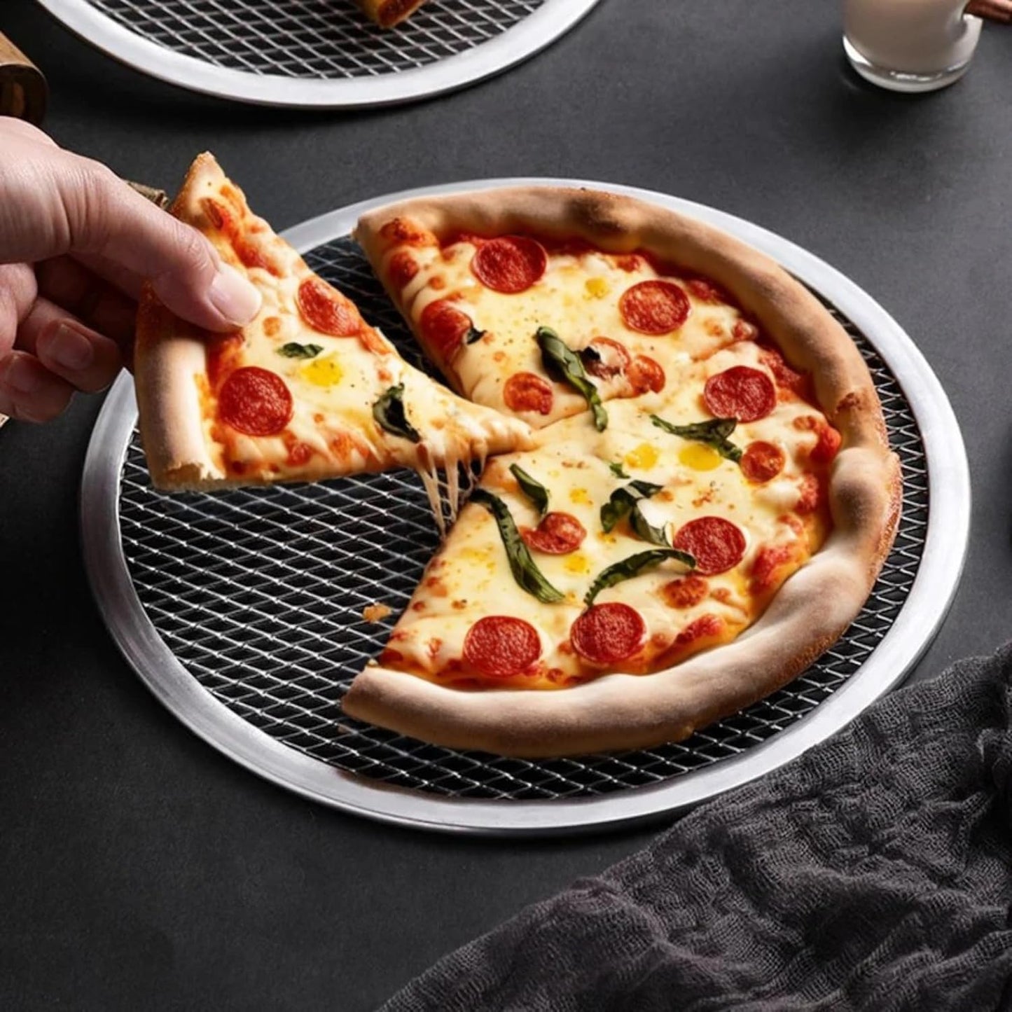 15-inch Aluminum Pizza Screen | Commercial Grade Pizza/Baking Screen for Oven | Pizza Baking Tray for Home And Restaurant | Round, Aluminum, 15-inch [1PK]