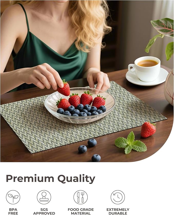 Leetaltree Green Placemats Set of 6 - Heat Resistant Non-Slip Place mats for Dining Table, Washable Durable PVC Vinyl Woven Table Mats（Green Zigzag, 6）