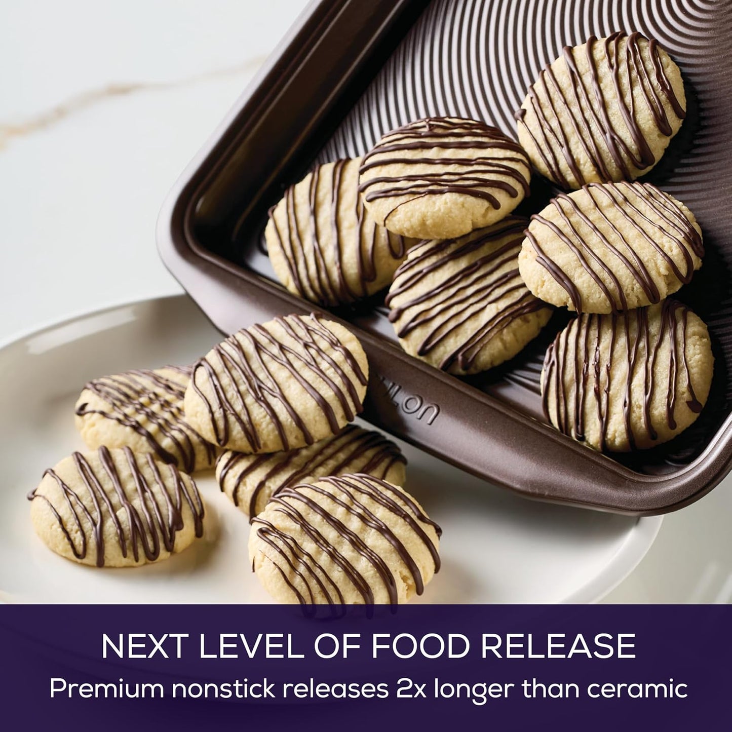 Circulon Nonstick Bakeware Set with Nonstick Cookie Sheet, Bread Pan, Bakings Pan and Cake Pans - 5 Piece, Chocolate Brown