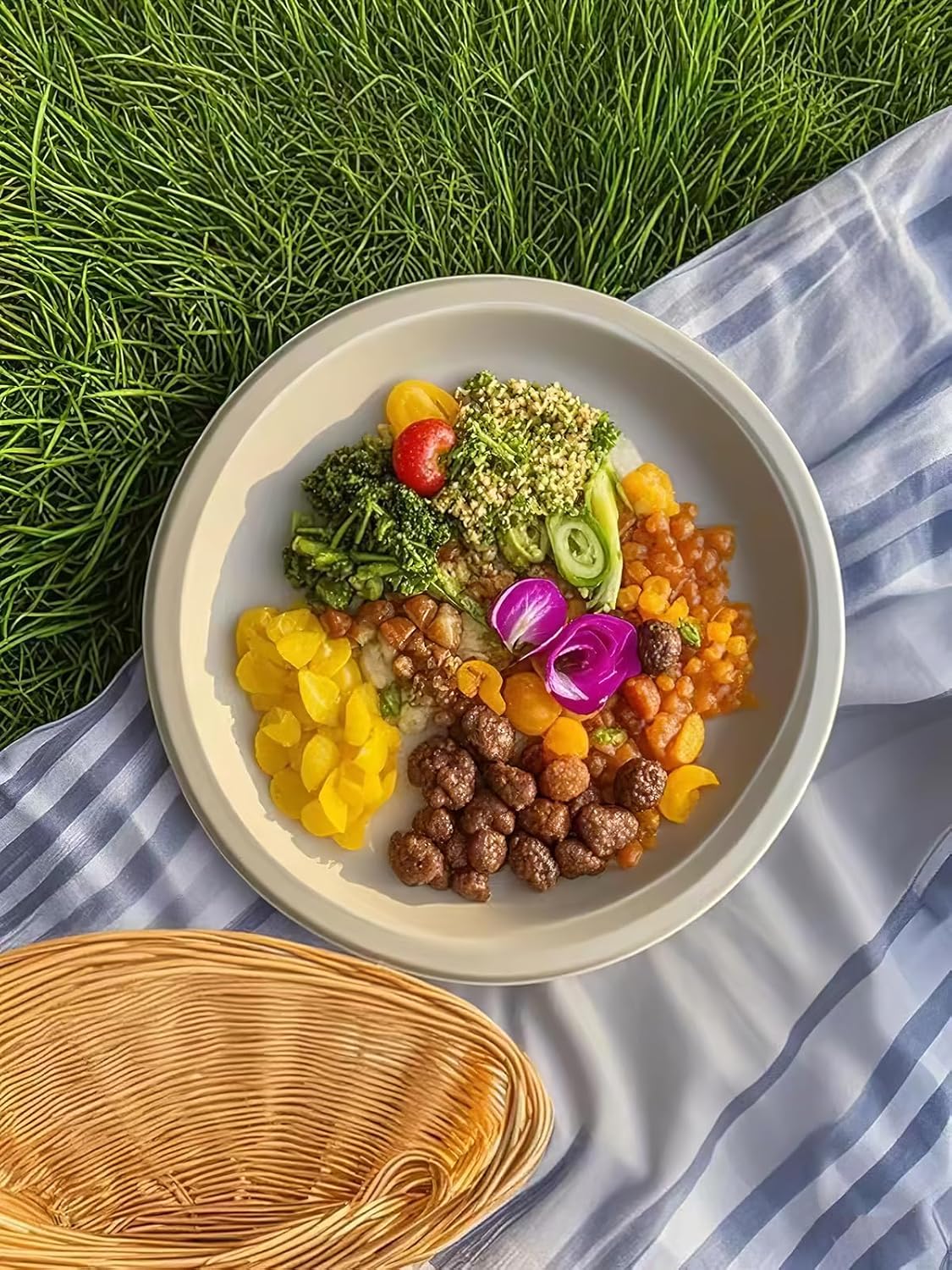 Compostable Paper Plates 9 Inch - 100% Biodegradable, Heavy Duty Eco-Friendly Disposable Plates for Camping，Parties, Weddings, BBQ (150 Pack) (9" Natural Brown)