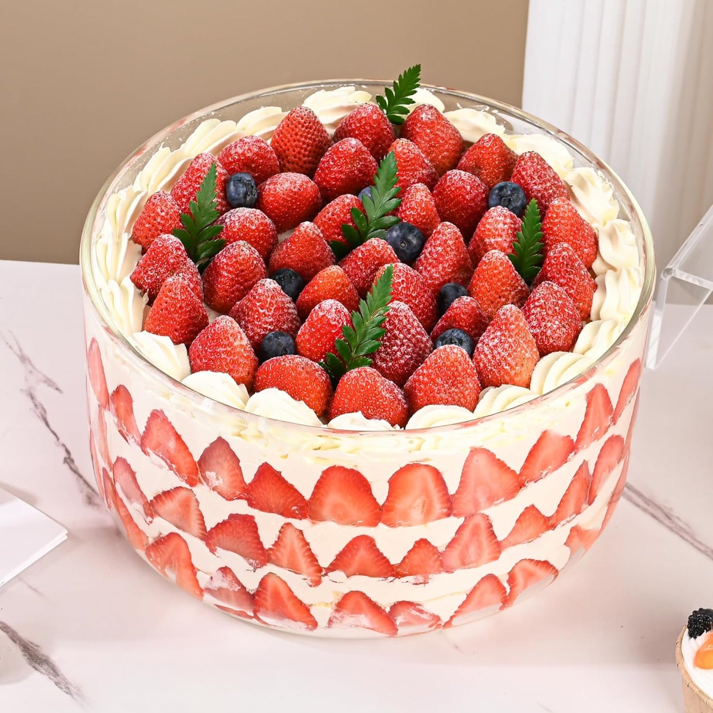 Large Salad Bowl, 10 inch Trifle Bowl Glass 197 oz, Versatile Mixing and Serving Bowls for Laying Ice Cream,Cake,Cupcake,Salad,Fruit,Baking,Dessert and Party Diy, Microwave Safe