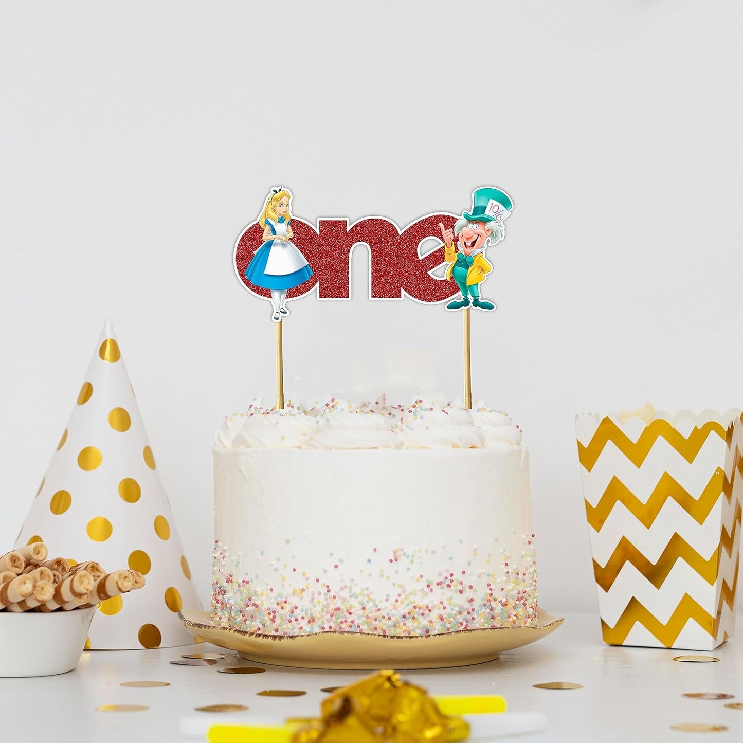 Seyal® Alice in Wondrland One cake topper