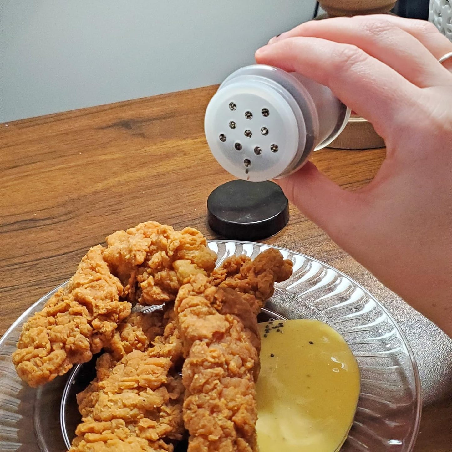 Cornucopia Brands Mini Plastic Spice Jars w/Sifters (12-Pack, Black); 2 Tablespoon Capacity (1 Fluid Ounce) Spice Bottles for Travel, Glitter, Gifts, Favors